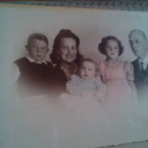 Familia de Yolanda de Csizmas